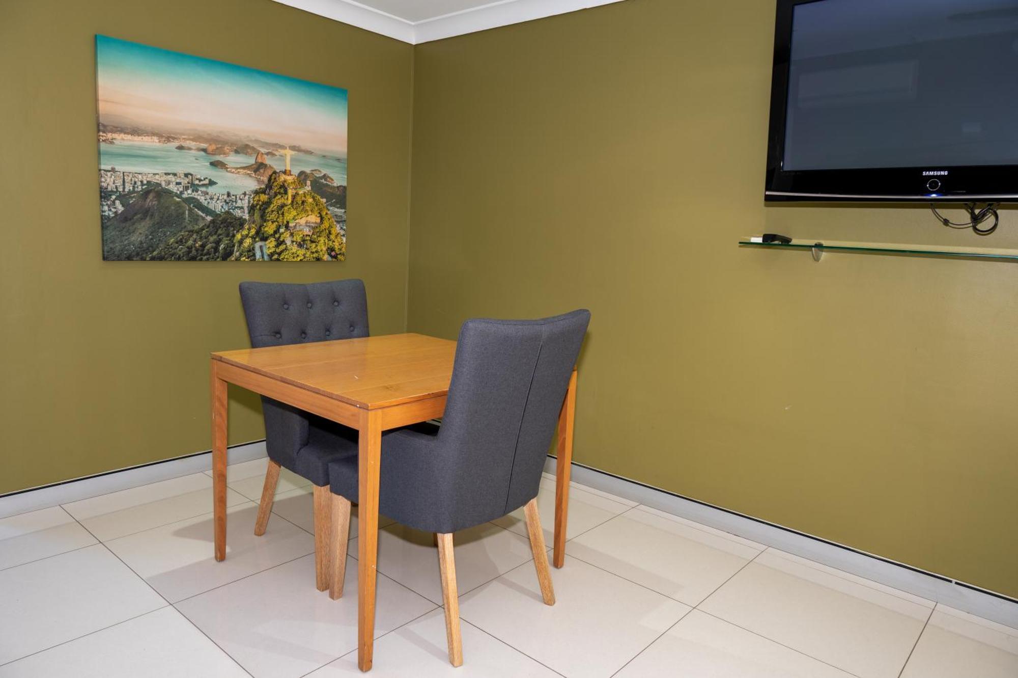 Tumut Valley Motel Pet Friendly Esterno foto
