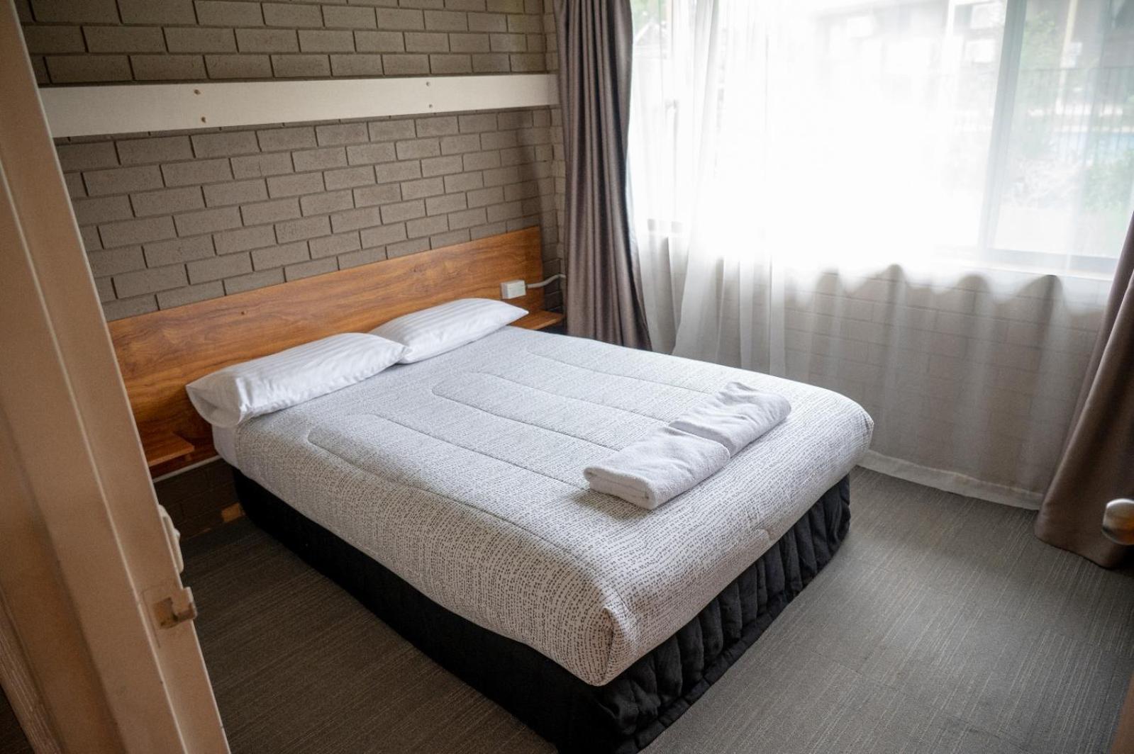 Tumut Valley Motel Pet Friendly Esterno foto