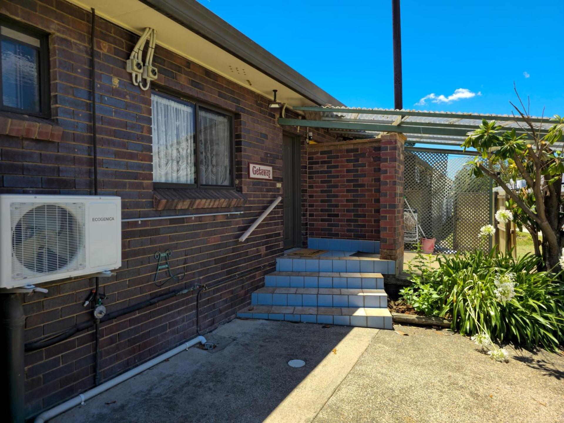 Tumut Valley Motel Pet Friendly Esterno foto