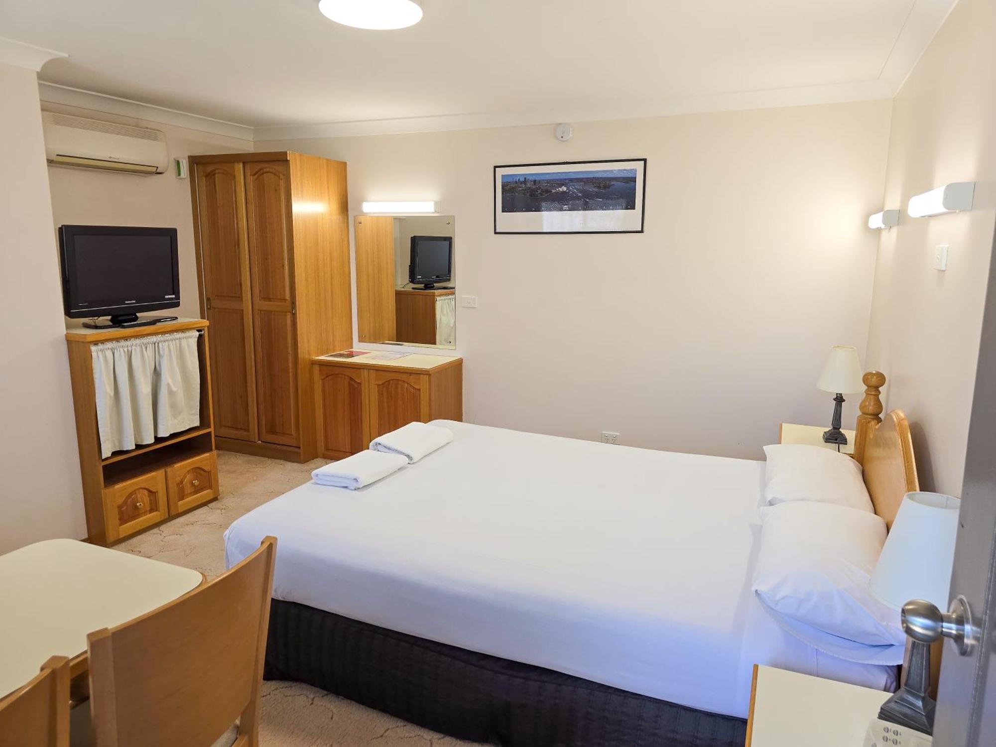 Tumut Valley Motel Pet Friendly Esterno foto