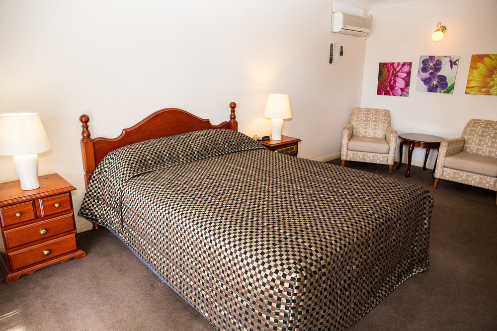 Tumut Valley Motel Pet Friendly Esterno foto